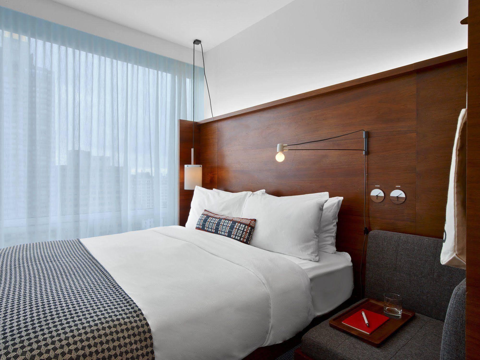 Arlo Nomad New York